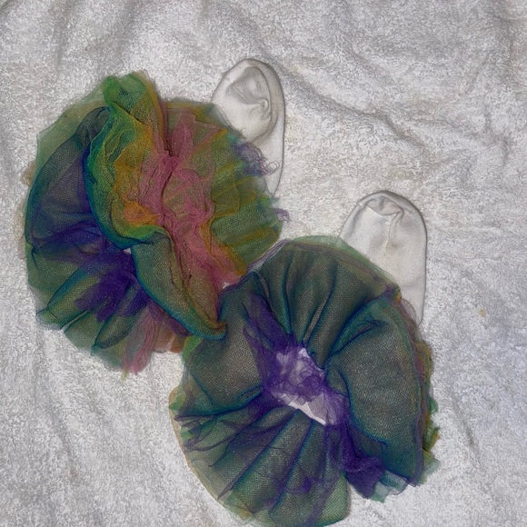 4 pair of Jeans 1 Jean Jacket 1 pair of Socks - Picture 13 of 15